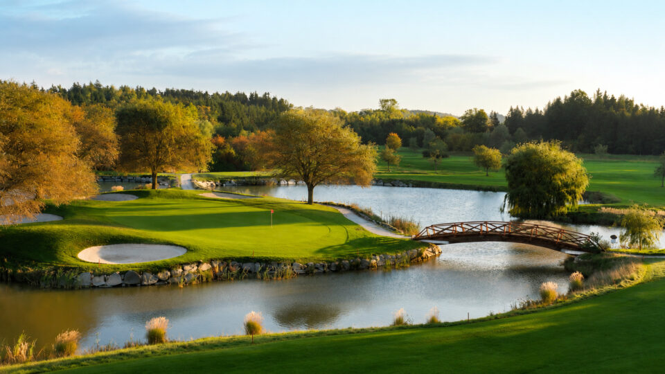 Golfplatz in Oberösterreich nahe dem Hotel Ploberger – Golf Package mit Übernachtung und Greenfee.